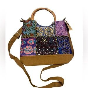 BRAND NEW CROSSBODYDY SERRV